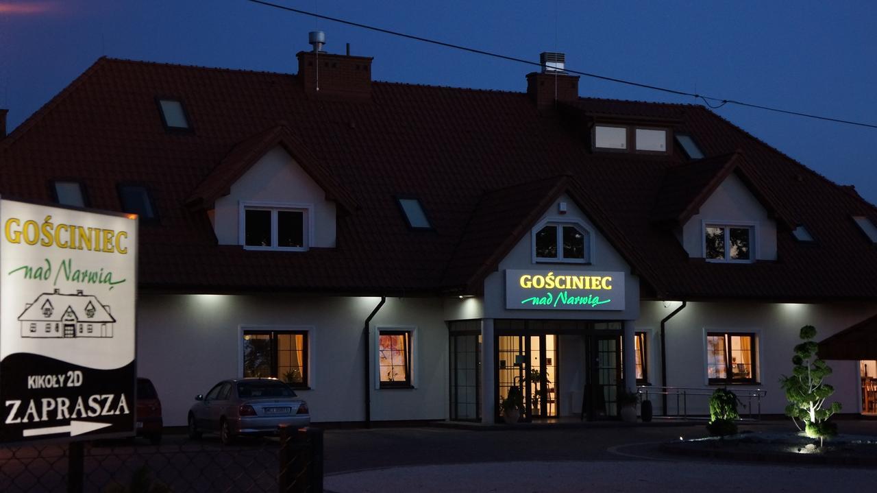 GOŚCINIEC NAD NARWIĄ - Airport Modlin Kikoly Zewnętrze zdjęcie